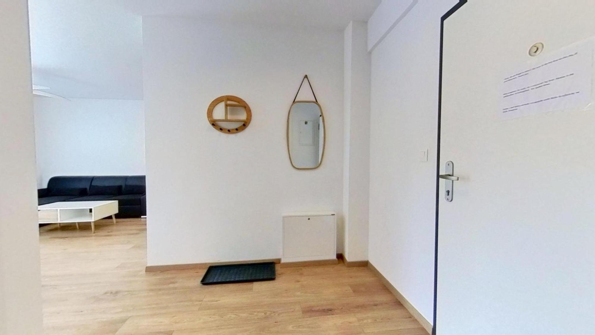 Air-Conditioned 2 Room Apartment, With Terrace, Rovinka 203 Luaran gambar