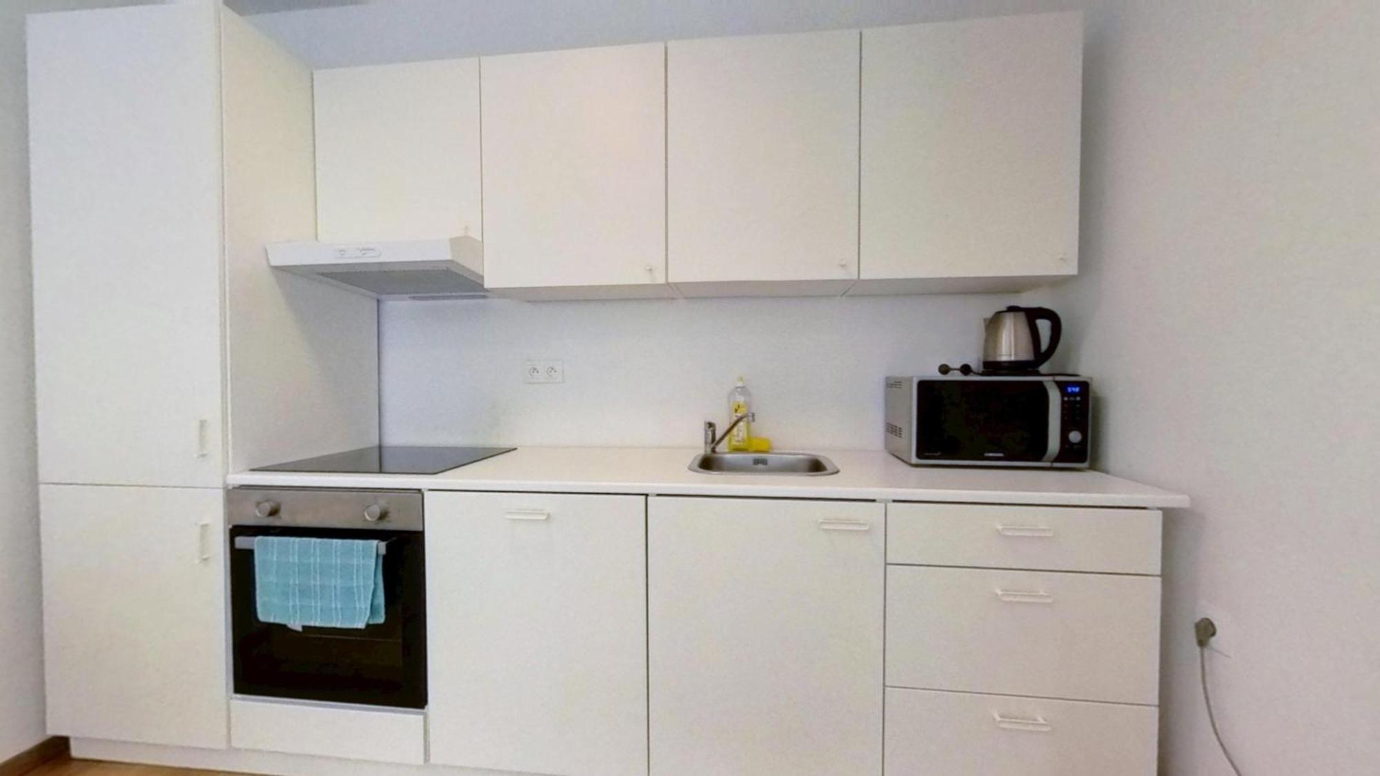 Air-Conditioned 2 Room Apartment, With Terrace, Rovinka 203 Luaran gambar